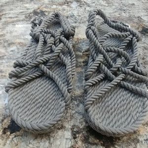 Sandal